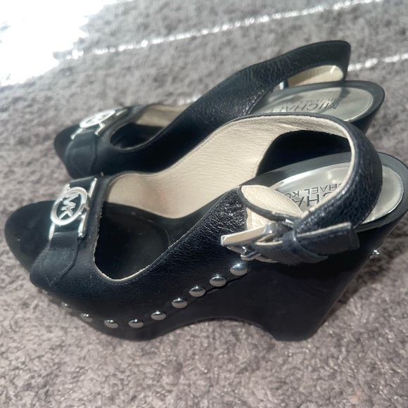 Michael Kors Wedges - Picture 2 of 4